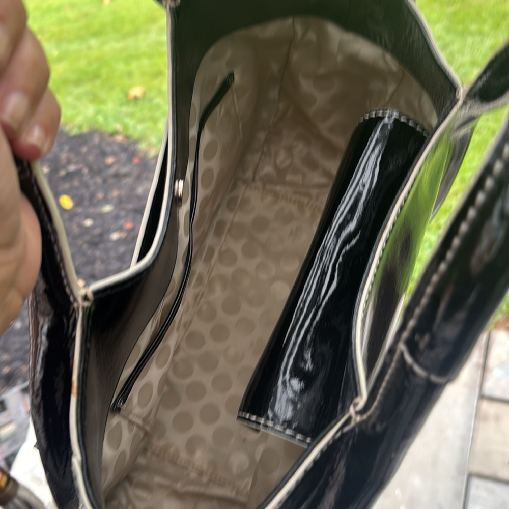 Kate Spade Black Patent Leather /white stitching Handbag - Picture 4 of 6